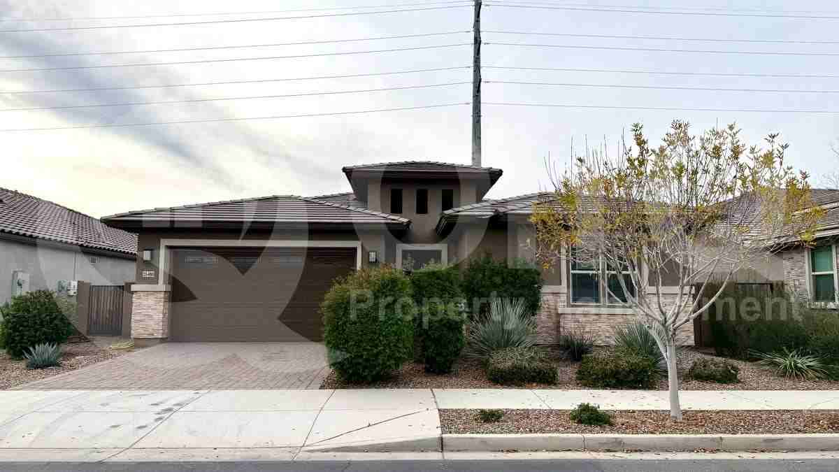 21480 S 224th Pl - Photo 2 of 10