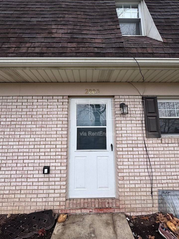 2803 Kipling Ave Nw - Photo 2 of 10