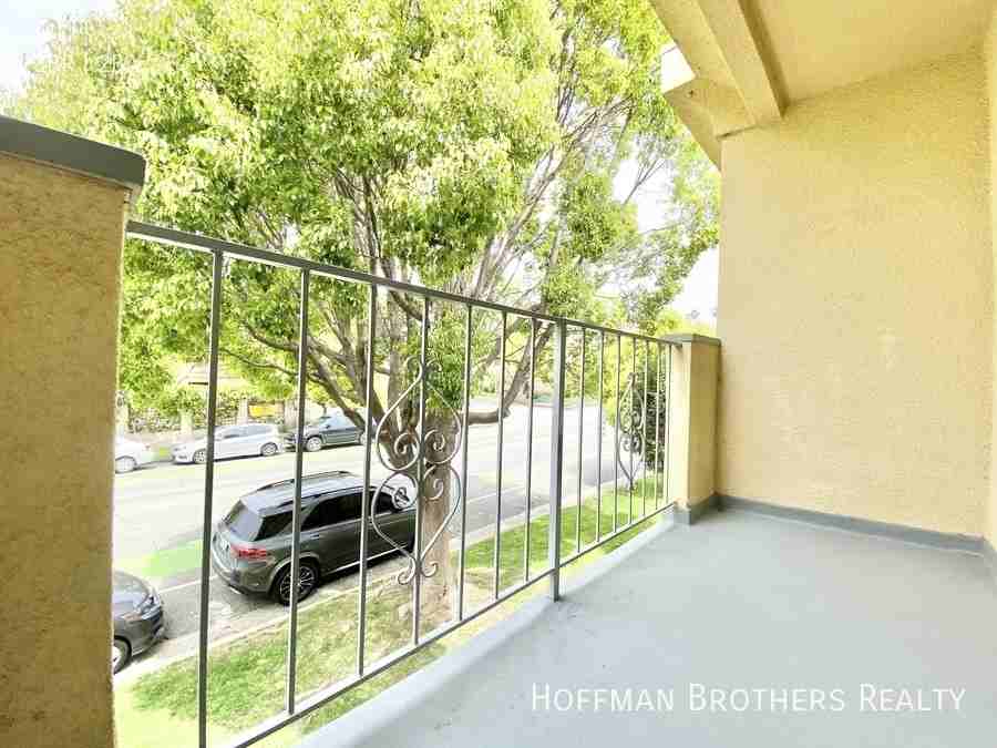 1724 Arizona Ave #5 - Photo 7 of 18