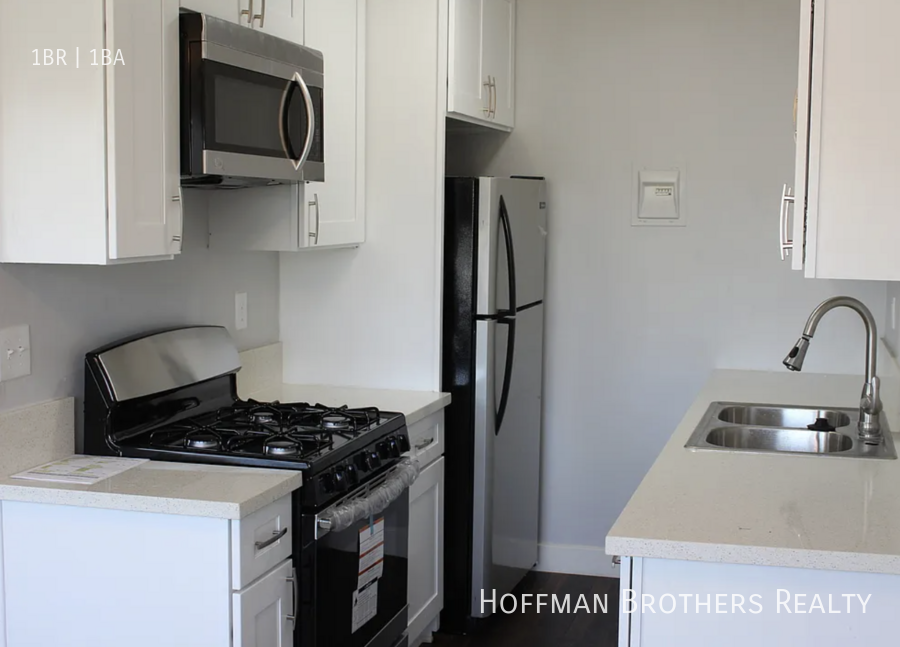 1220 N Van Ness Ave #7 - Photo 3 of 9