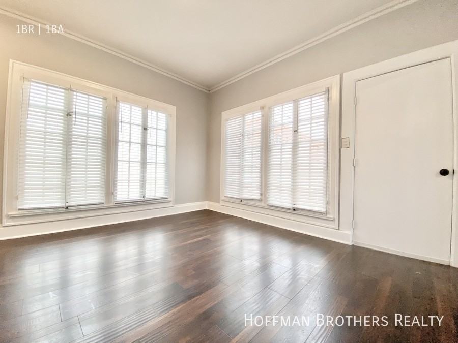 1832 N Wilton Pl - Photo 4 of 10