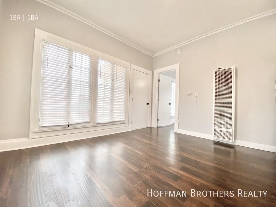 1832 N Wilton Pl - Photo 5 of 10