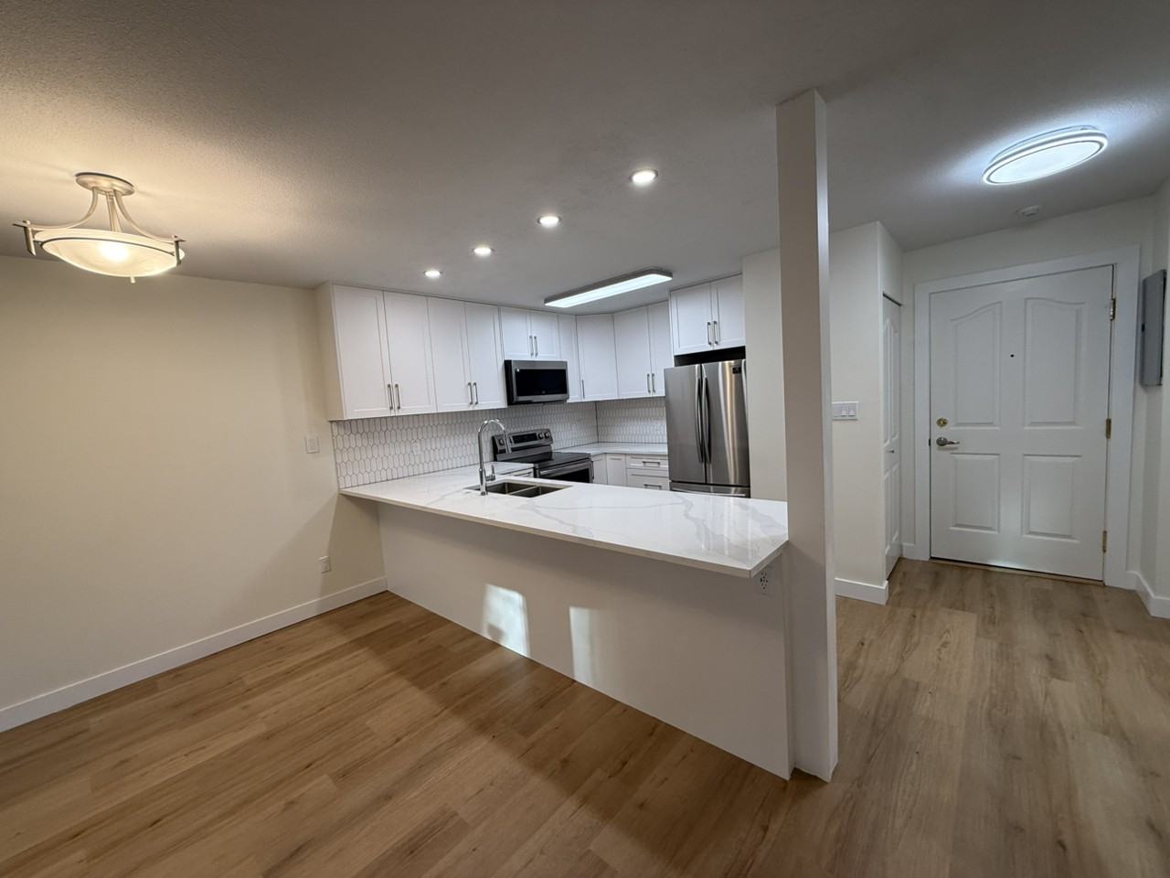 315 Third St E - Photo 2 of 15