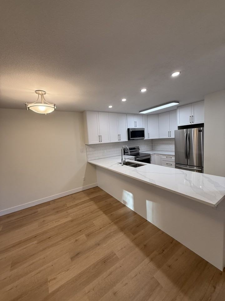 315 Third St E - Photo 3 of 15