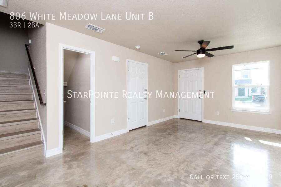 806 White Meadow Ln Apt B - Photo 4 of 18