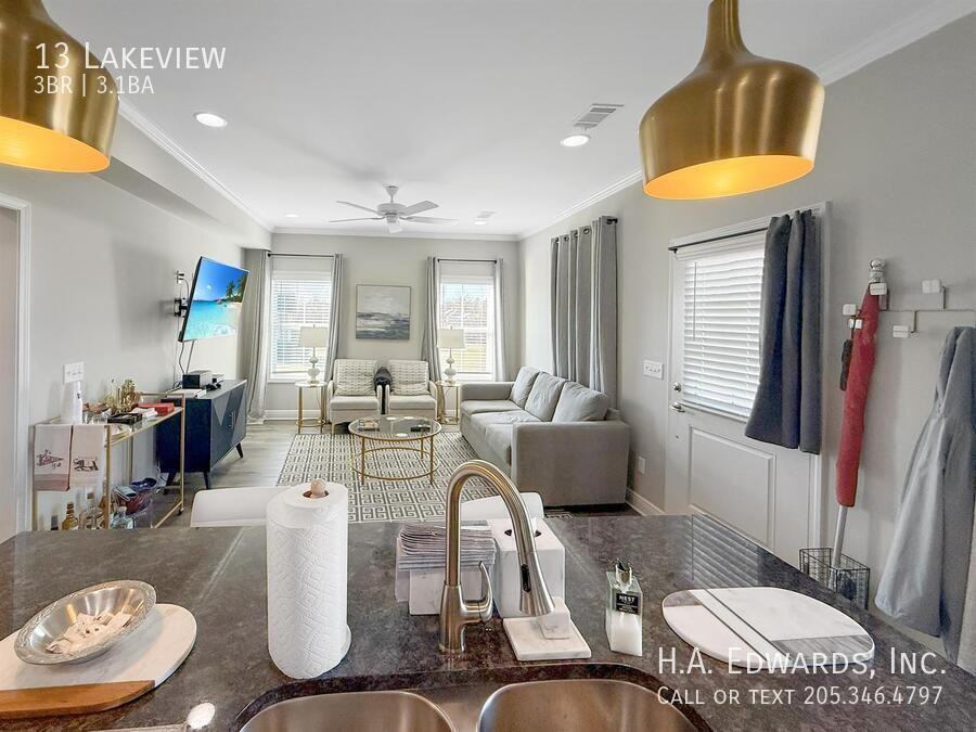 13 Lakeview - Photo 7 of 20