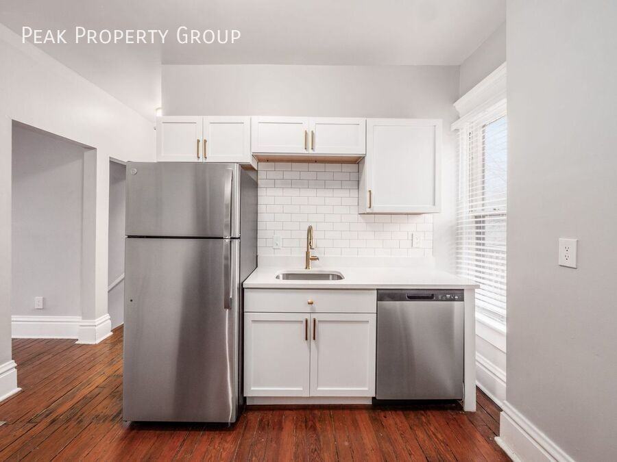 950 Delaware Ave - Photo 3 of 21