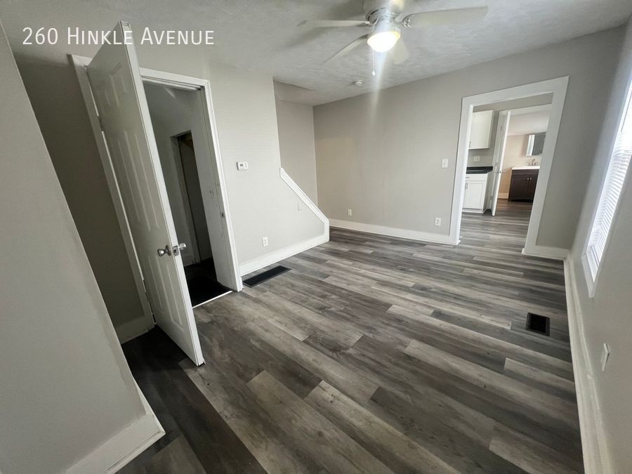 260 Hinkle Ave - Photo 5 of 17