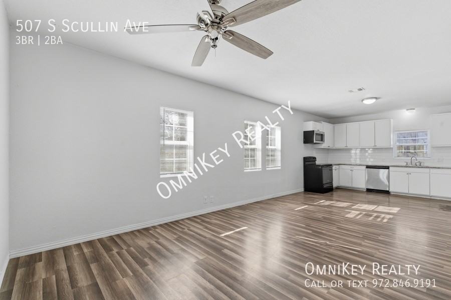 507 S Scullin Ave - Photo 2 of 26