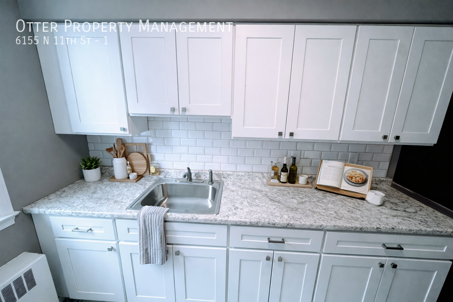 6155 N 11th St #1 - Photo 2 of 31