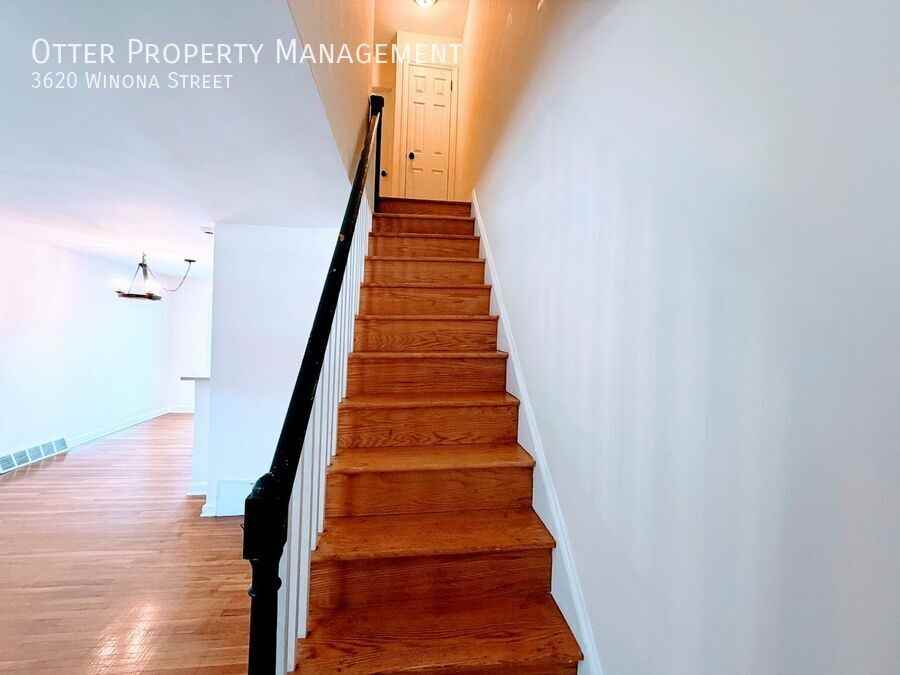 3620 Winona St - Photo 6 of 39