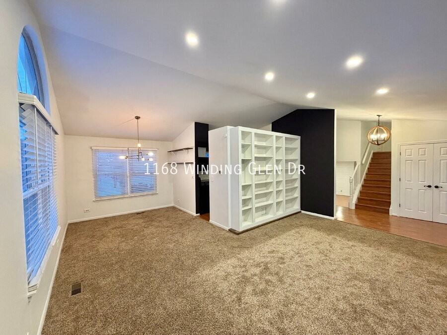 1168 Winding Glen Dr - Photo 3 of 14