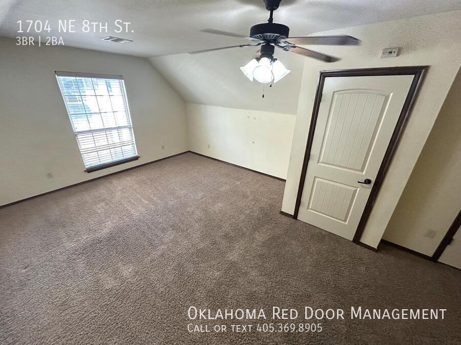 1704 Ne 8th St - Photo 6 of 25