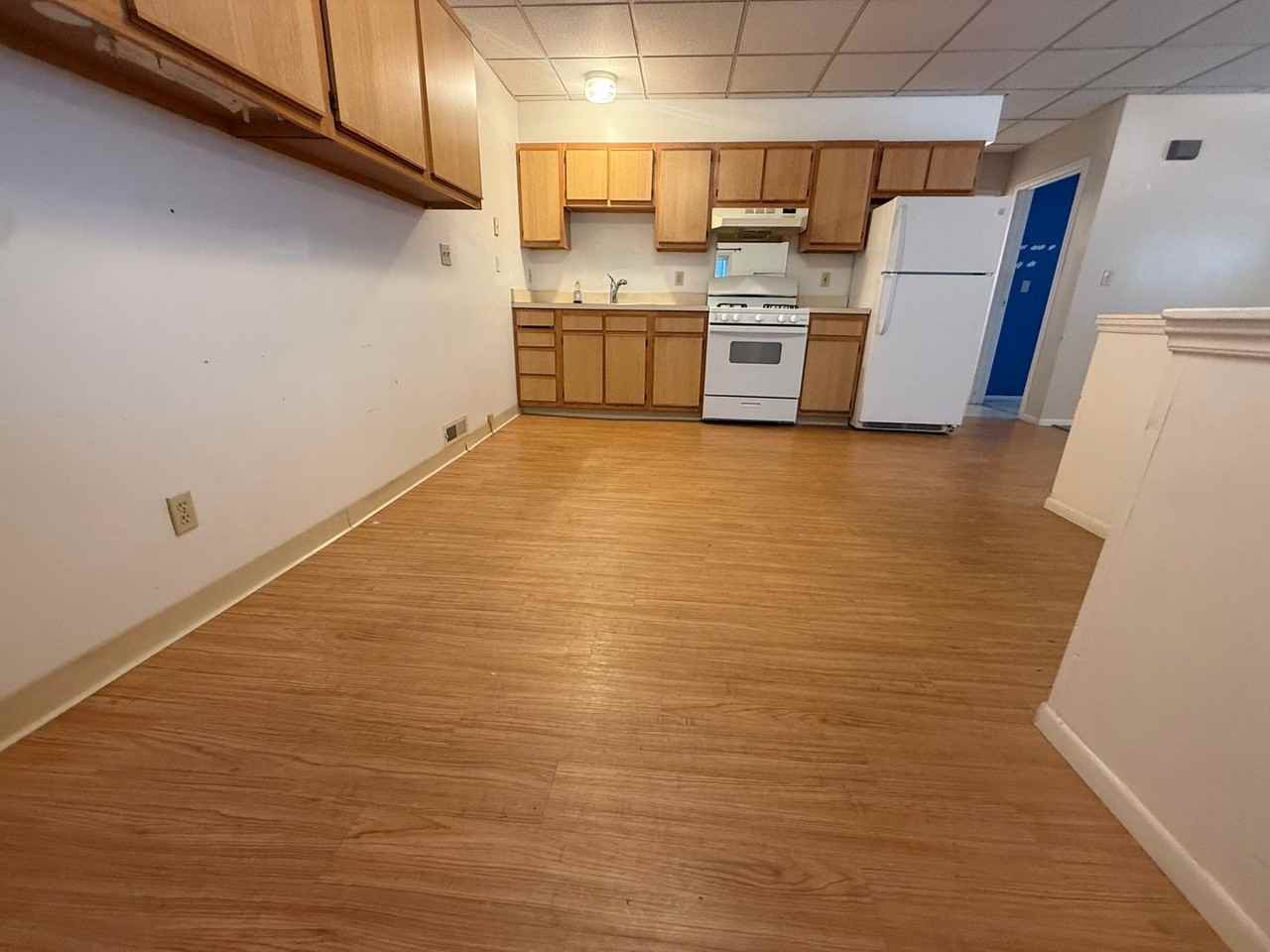 1930 E 123rd St #1 - Photo 6 of 16