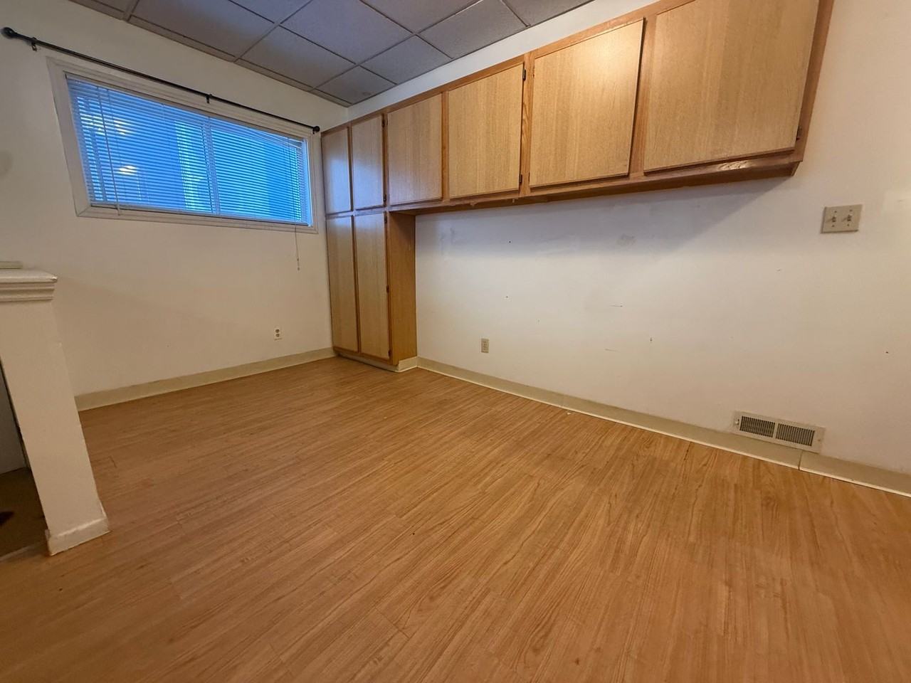 1930 E 123rd St #1 - Photo 7 of 16