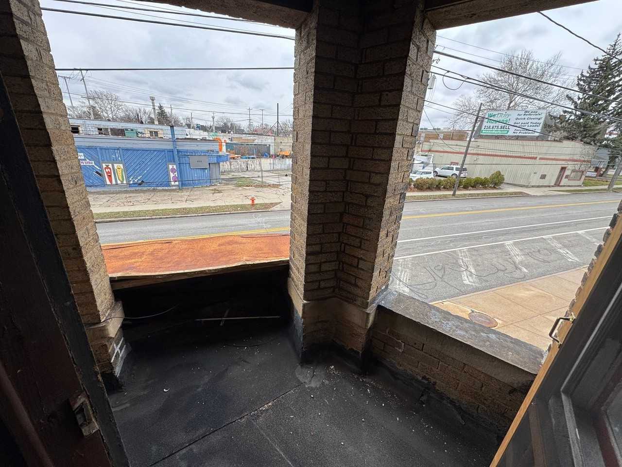 4324 Pearl Rd - Photo 7 of 16