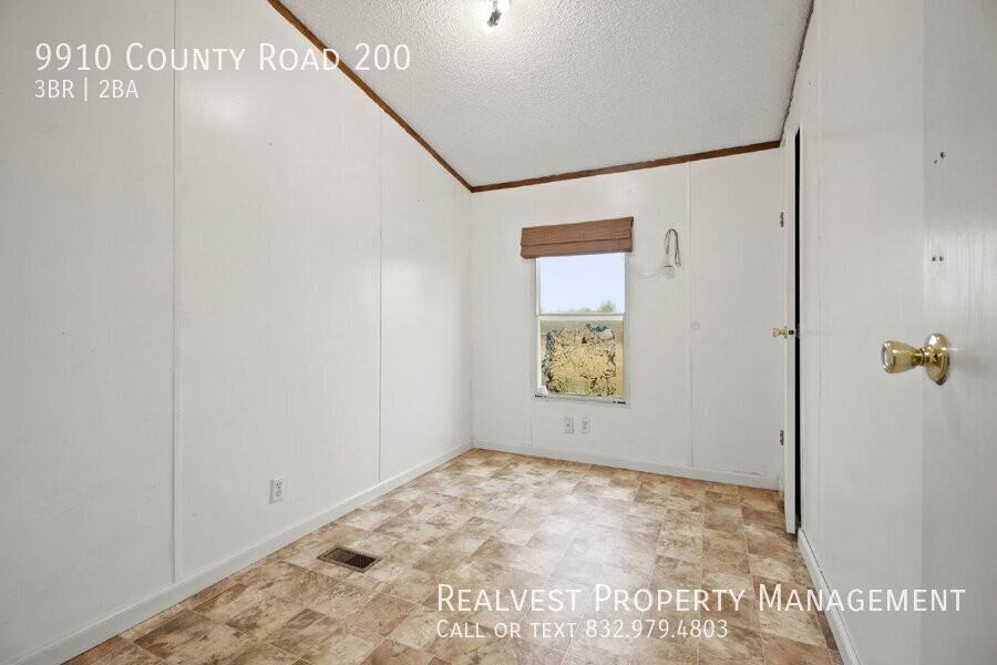 9910 County Road 200 - Photo 6 of 15