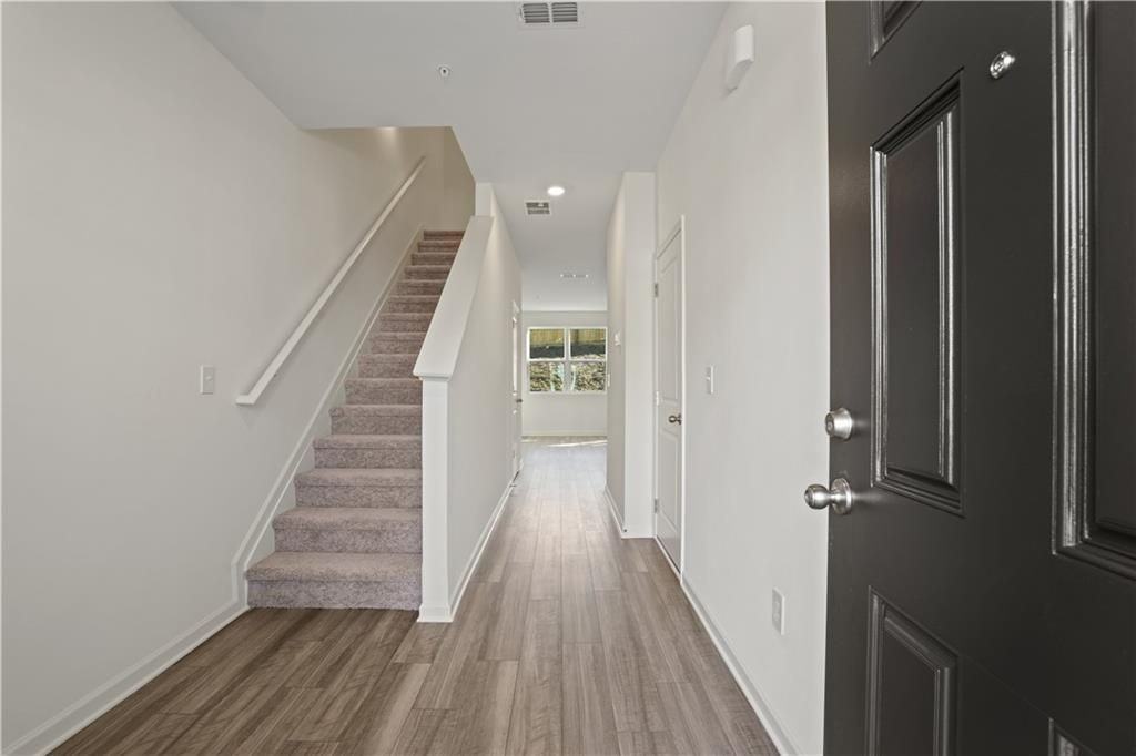 541 Magnolia Cir - Photo 2 of 18