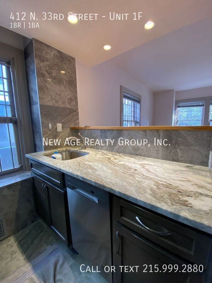 412 N 33rd St #1F - Photo 5 of 12