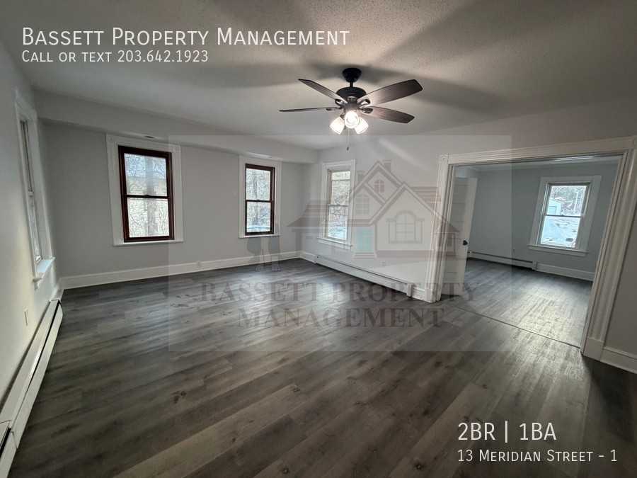 13 Meridian St - Photo 6 of 22