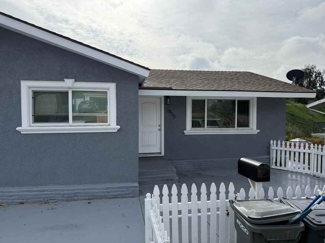 1915 Ensenada St - Photo 7 of 18