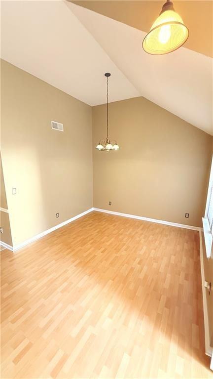 2945 Highland Hill Pkwy - Photo 5 of 32