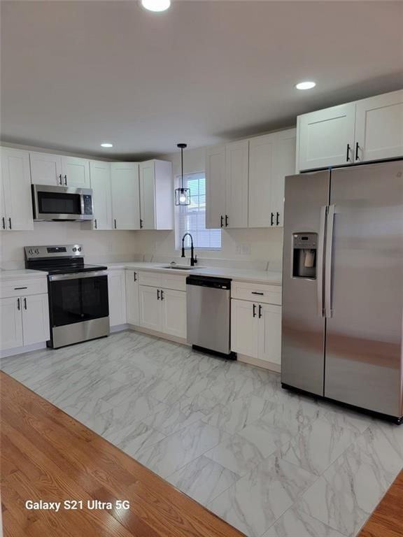 255 Ohio Ave - Photo 3 of 18