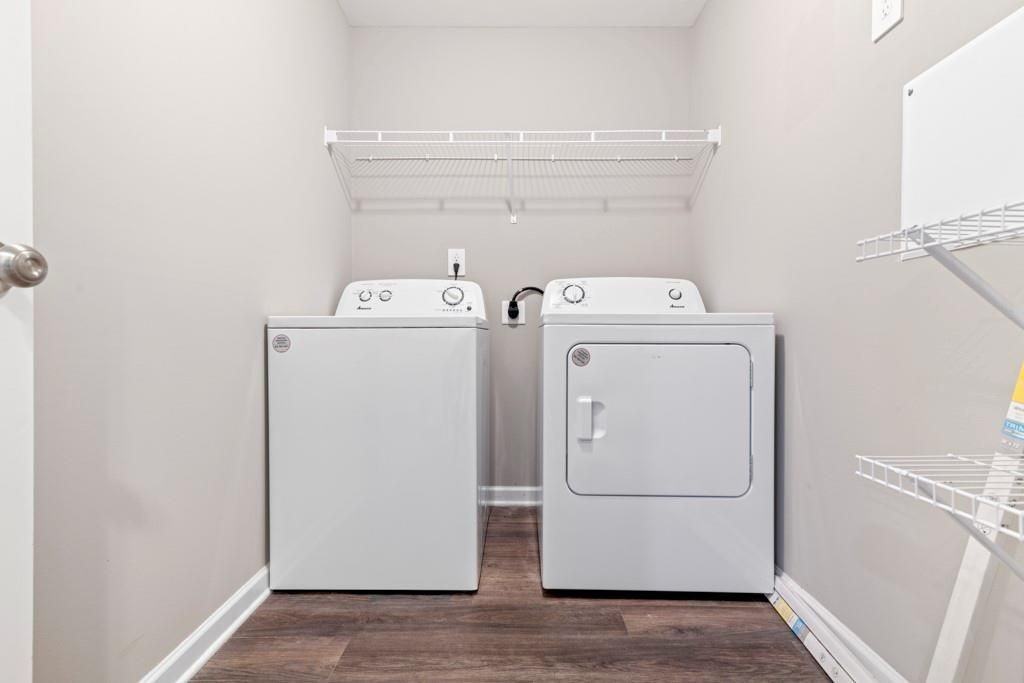 1010 Valley Rock Dr - Photo 4 of 19