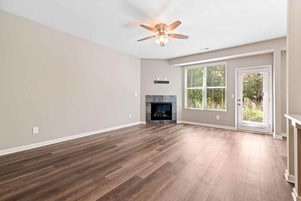 1010 Valley Rock Dr - Photo 6 of 19