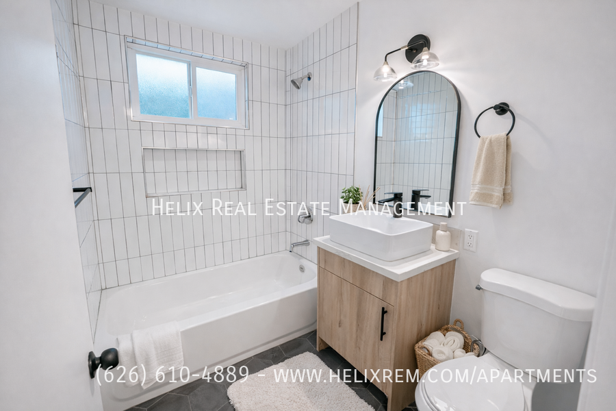 1712 N Sierra Bonita Ave