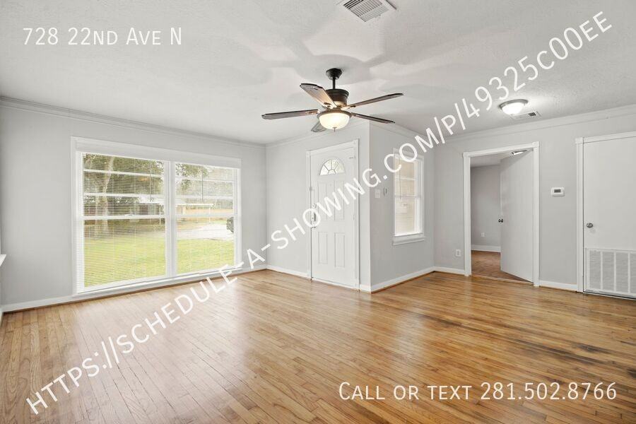 728 22nd Ave N - Photo 2 of 13