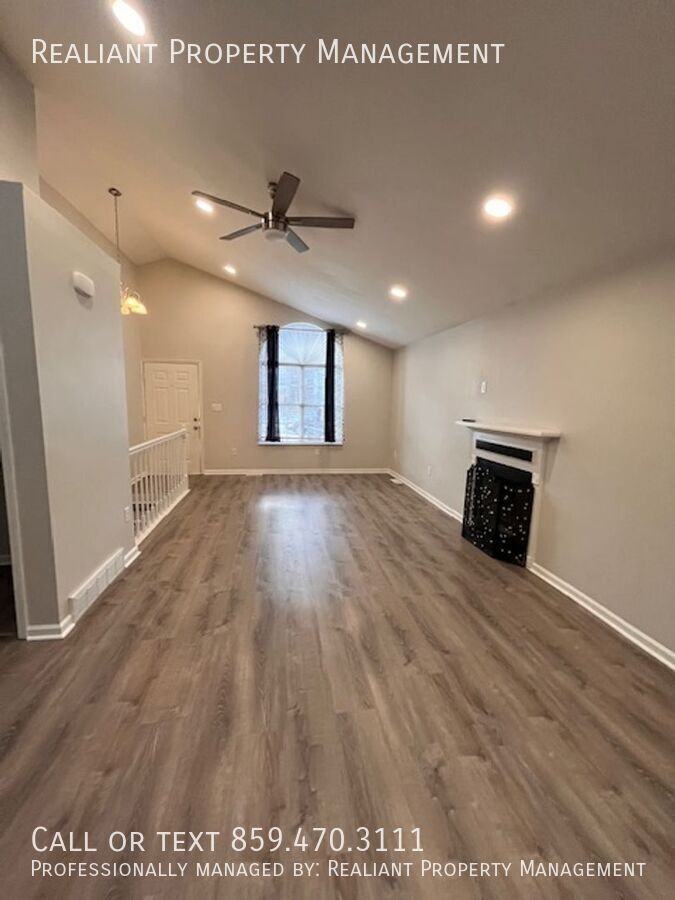 353 Chase Pl - Photo 4 of 19