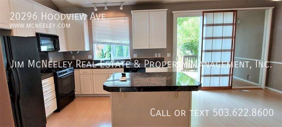 20296 Hoodview Ave - Photo 4 of 18