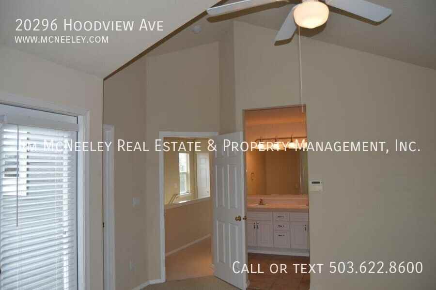 20296 Hoodview Ave - Photo 7 of 18