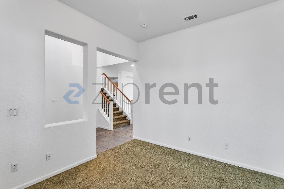 3906 Glacier Ct - Photo 6 of 46