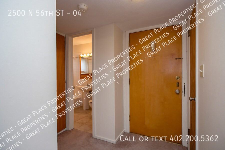2500 N 56th St #04 - Photo 7 of 29