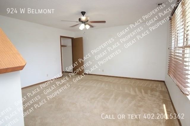 924 W Belmont Ave - Photo 5 of 22