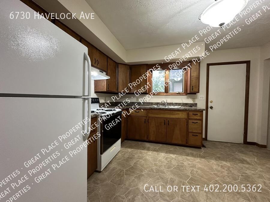 6730 Havelock Ave - Photo 5 of 14