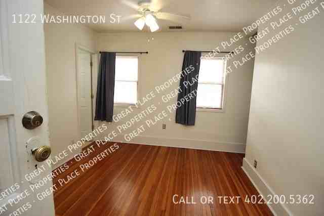 1122 Washington St - Photo 6 of 24