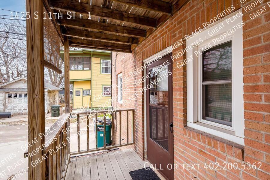 1425 S 11th St #1 - Photo 3 of 24