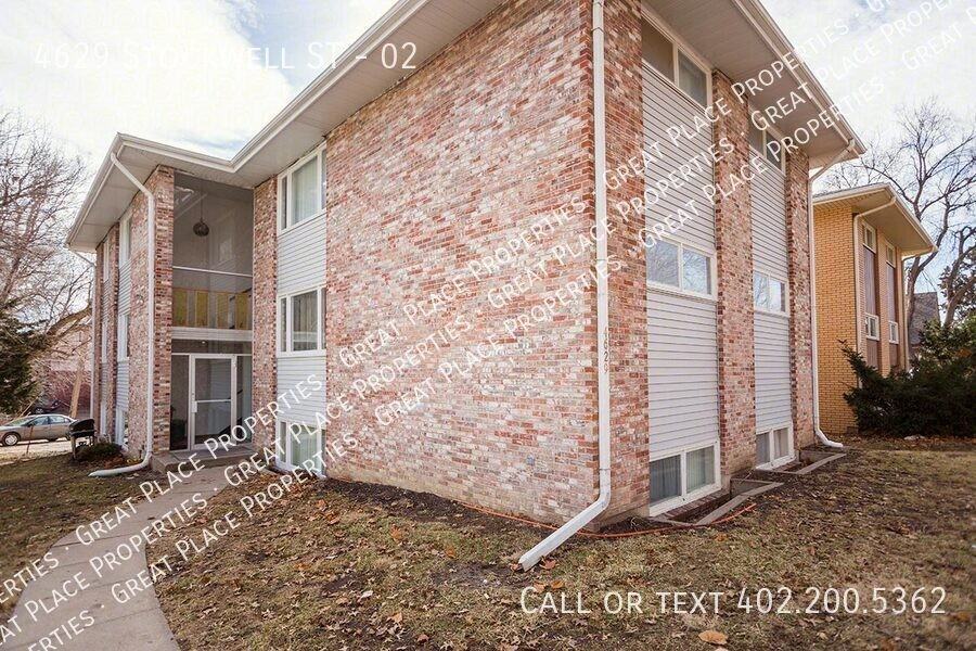 4629 Stockwell St #02