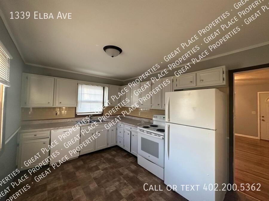 1339 Elba Ave - Photo 5 of 10