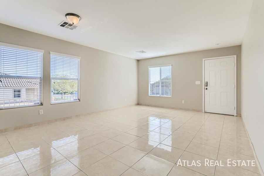 189 Carlsbad Caverns St - Photo 7 of 22