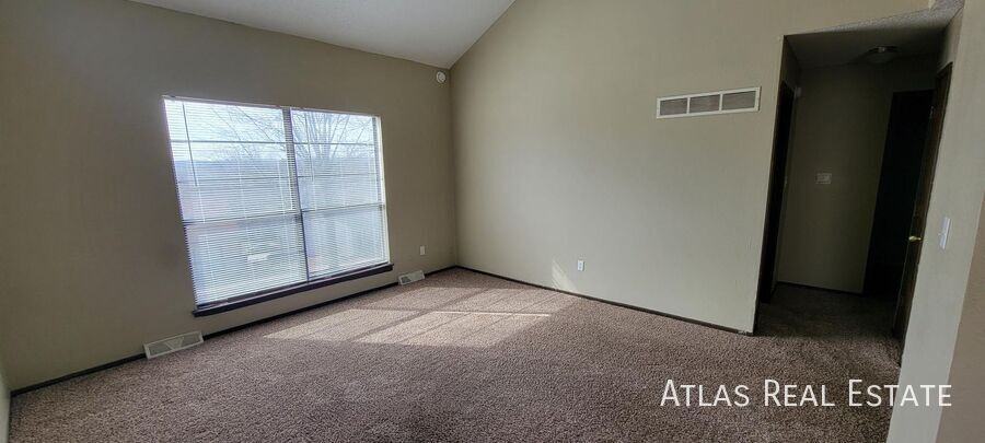 17307 E 48th Terrace Ct S - Photo 2 of 14