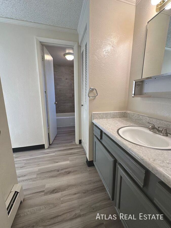 461 El Paso Blvd #G - Photo 2 of 29