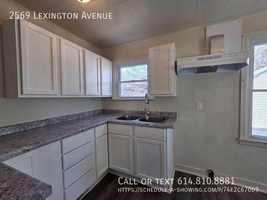 2569 Lexington Ave - Photo 5 of 16