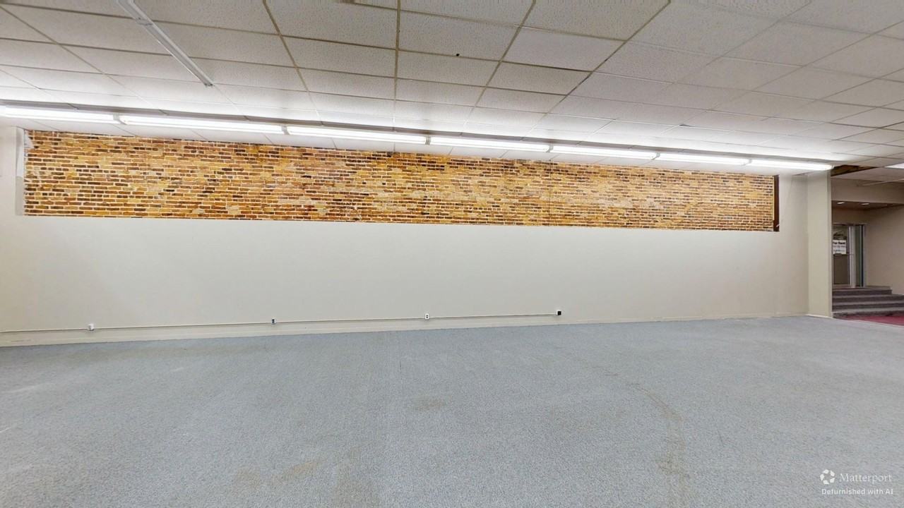 105 E 1st St #130 - Photo 3 of 12