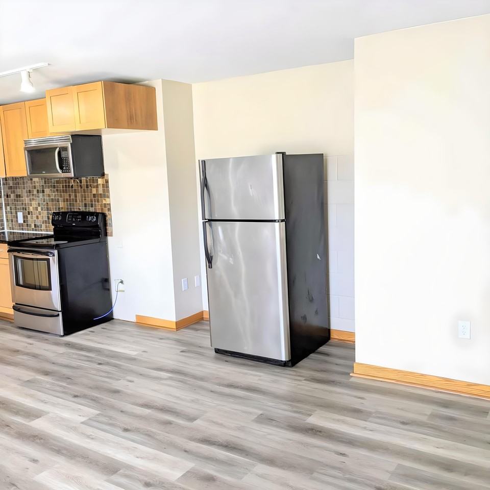 250 Fuller Ave #250-5 - Photo 3 of 26