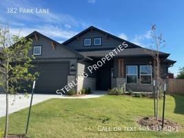 featured image of 382 Park Ln