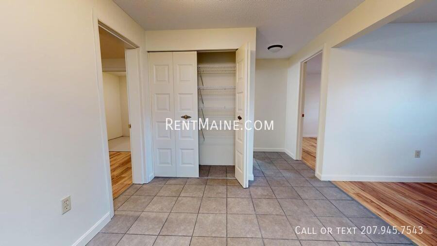 33 Longrale Park Apt B - Photo 4 of 18